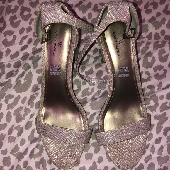 Heels - Picture 1 of 2